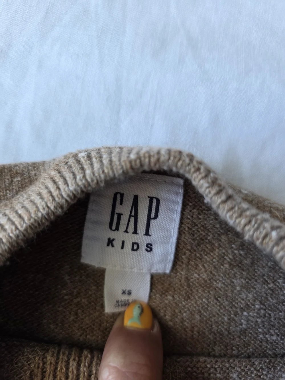 GAP Kids Crewneck Sweater in Heather Tan